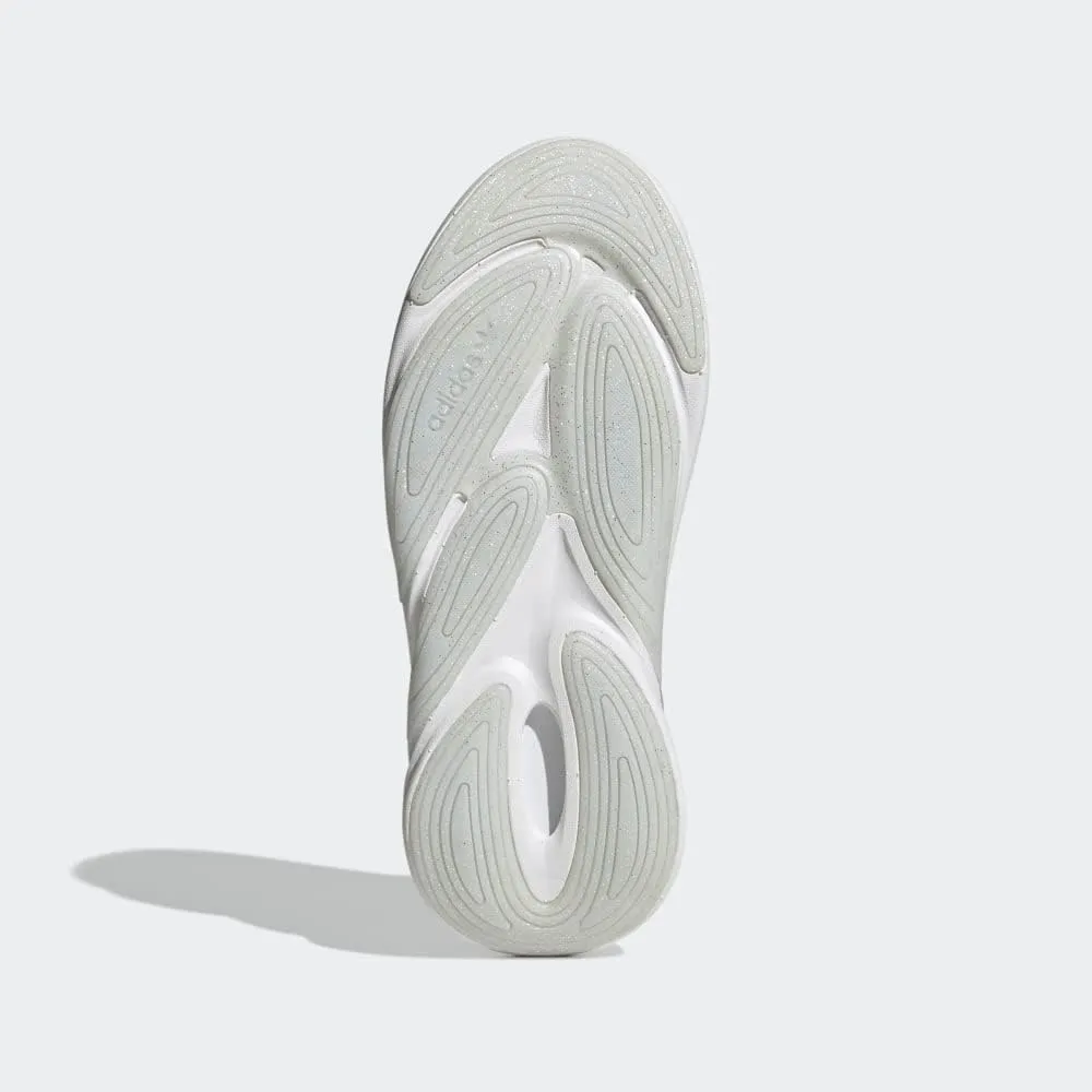 adidas Originals Women's Ozelia Sneaker