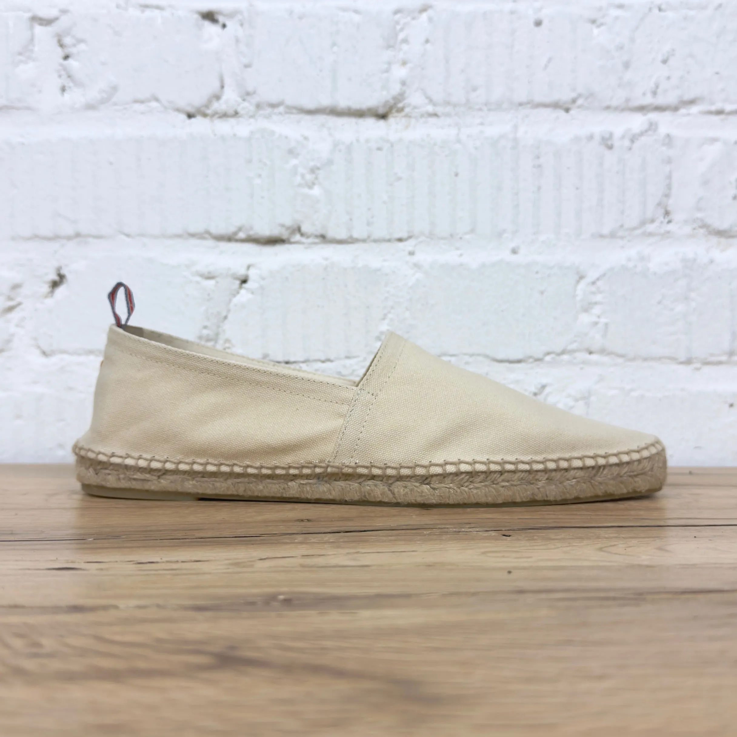 castaner | pablo/001 ivory
