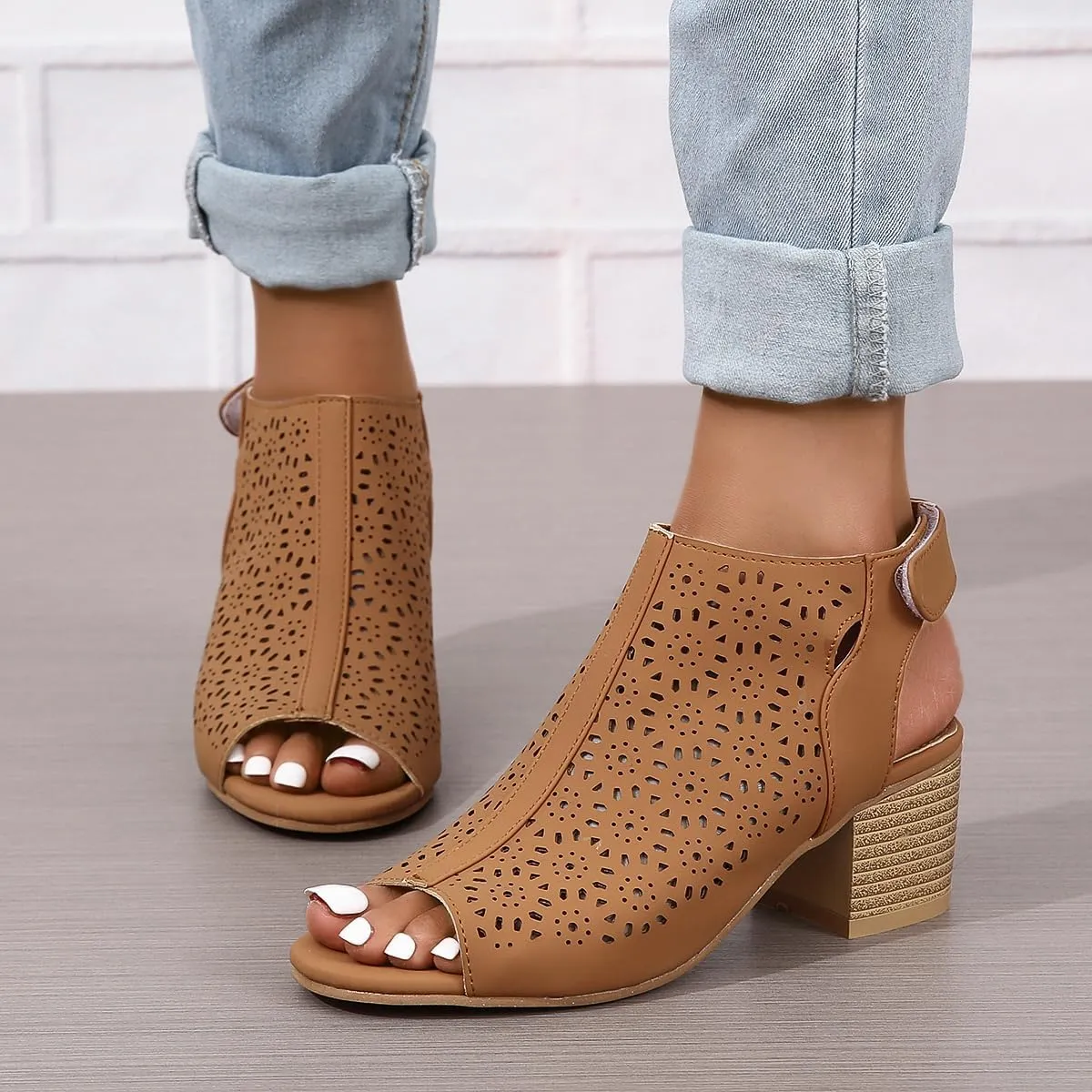 Chunky Sandals for Women Hollow High Heels Bohemian Ankle Strap Pumps Open Toe Dress Sandals Summer Bridal Party Shoes