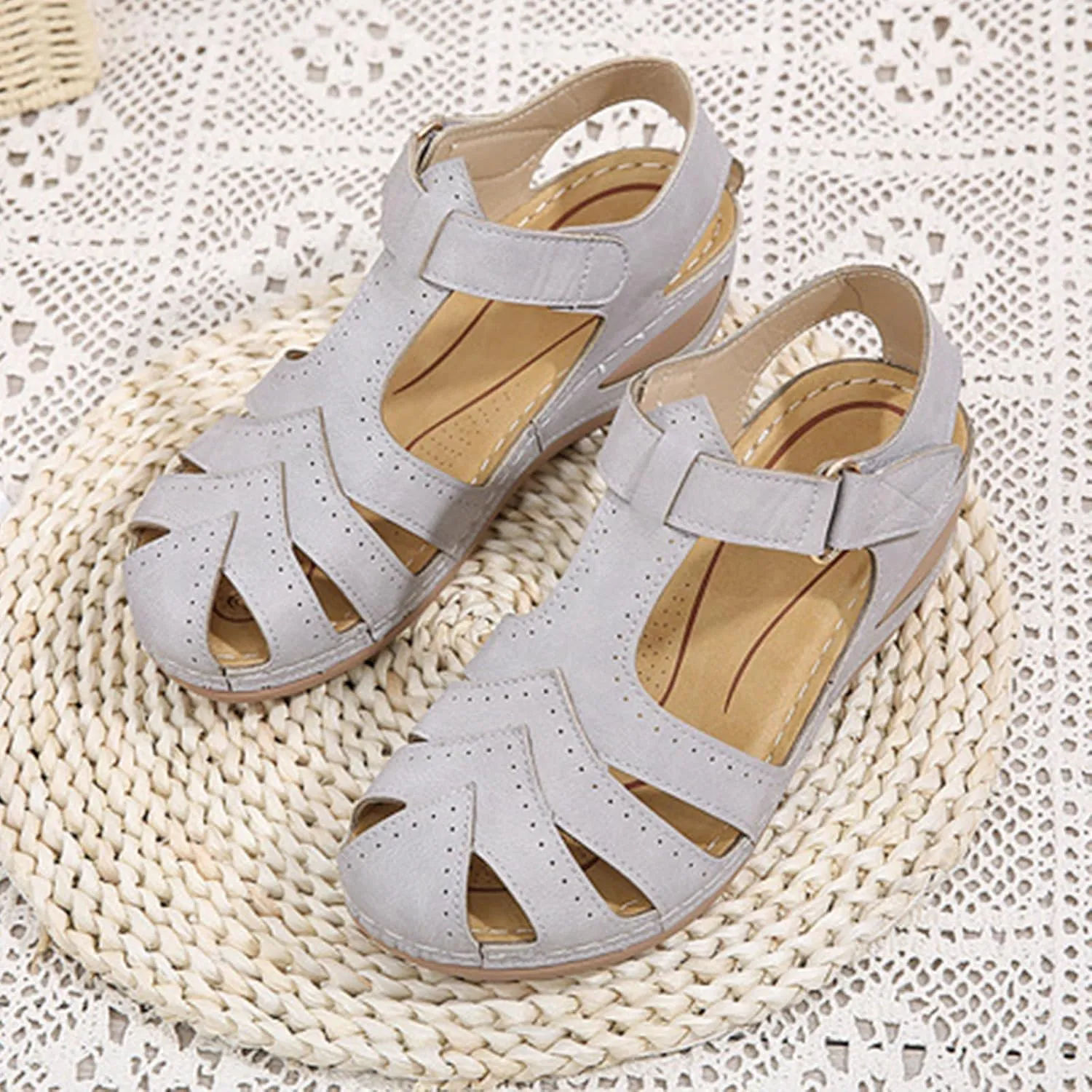 Gladiator Sandals for Women 2025 Closed Toe Ankle Strap Roman Sandals Orthopedic Booties Anti-Slip Water Resistant Summer Shoes Beach Vacation Quick Dry Walking Shoes Low Wedges Dressy Casual