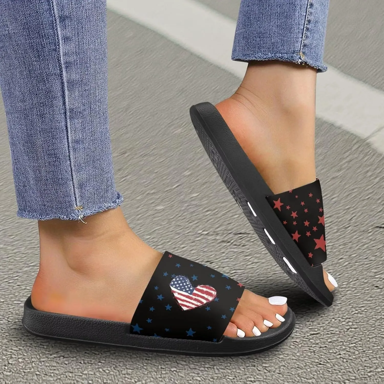 GOSTONG Sandals for Women and Men Pillow Slippers Non Slip Quick Drying House Slippers Unisex Lightweight Pool Slides Size 5-12.5