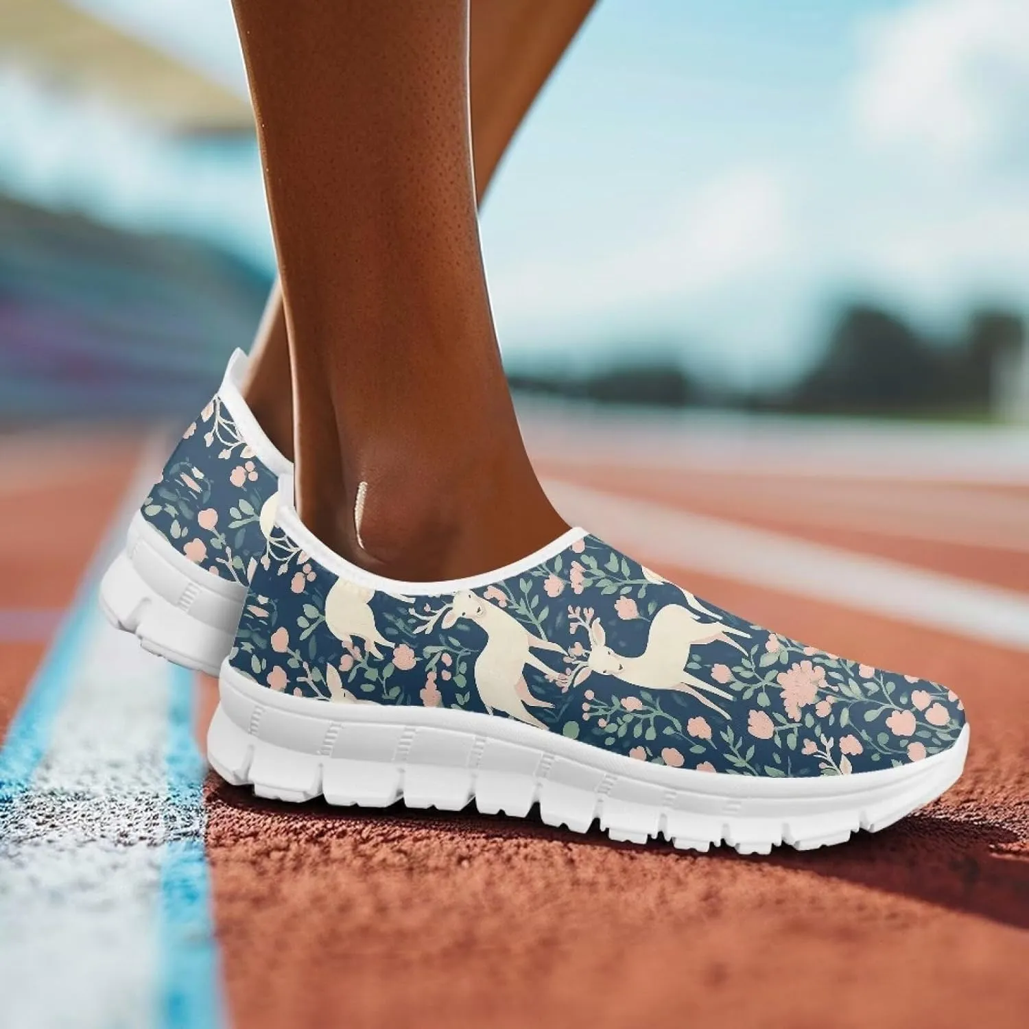 GOSTONG Womens Sneakers Breathable Mesh Fall Athletic Shoes Lightweight Non Slip Outdoor Gym Running Shoes White US 5.5-11.5