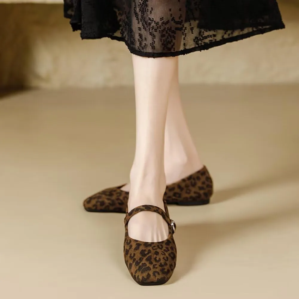 Hee grand Velvet Mary Jane Flats for Women Dressy Comfortable Square Toe Ballet Flats with Buckle Strap Retro Mary Jane Shoes