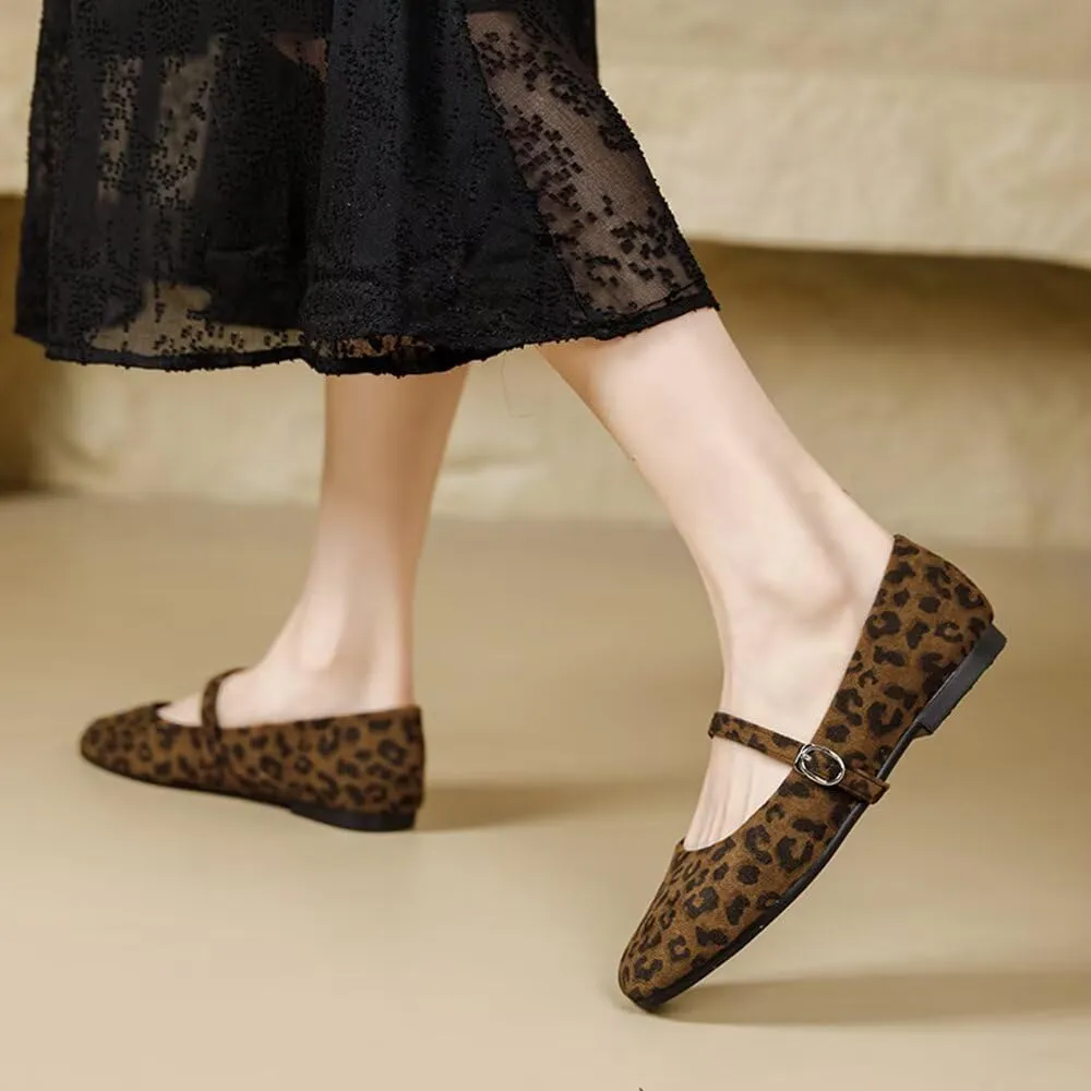 Hee grand Velvet Mary Jane Flats for Women Dressy Comfortable Square Toe Ballet Flats with Buckle Strap Retro Mary Jane Shoes