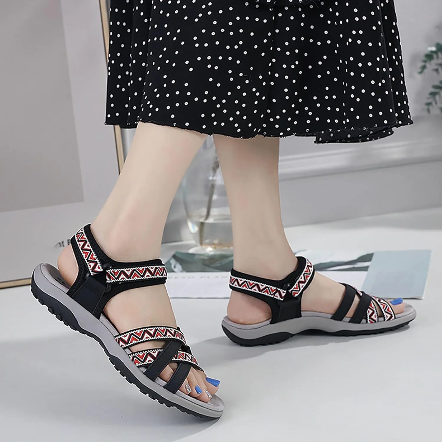 Hiking Sandals Women Waterproof Arch Support Comfortable Water Shoes Hook Loop Strap Sports Lightweight Slides