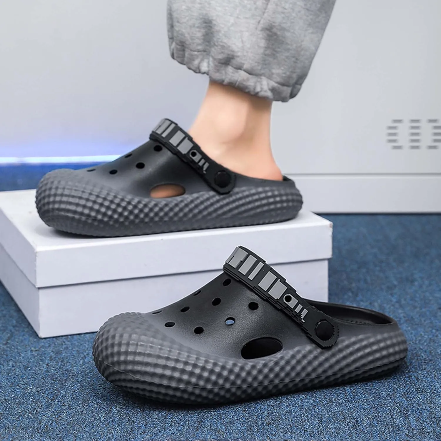 Men's and Women's Fashionable Sandals for Summer Breathable Non Slip Walking Leisure Wooden Clogs Garden Shoes Lightweight Quick Drying Beach Sandals Water Sports Shoes