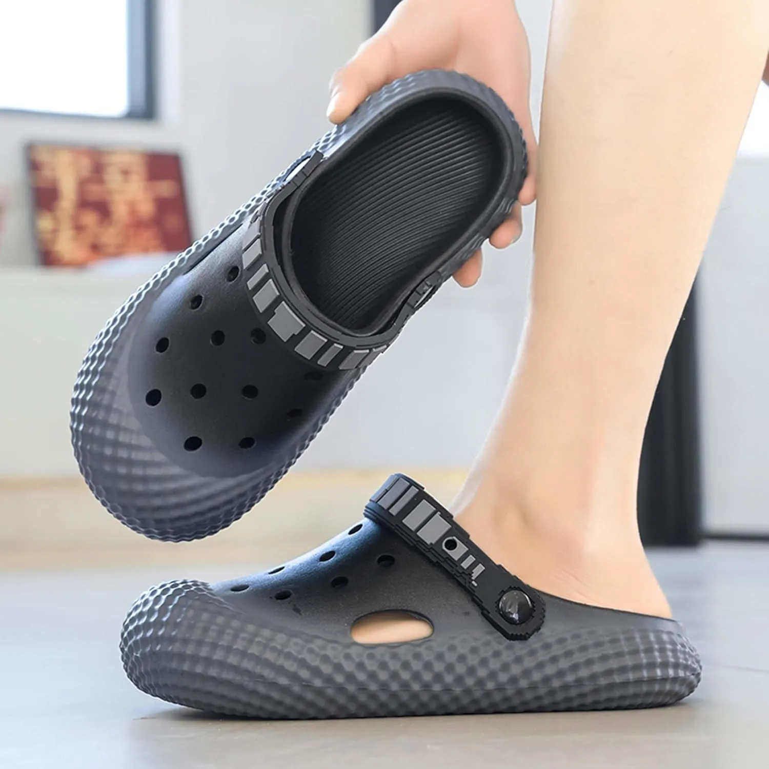 Men's and Women's Fashionable Sandals for Summer Breathable Non Slip Walking Leisure Wooden Clogs Garden Shoes Lightweight Quick Drying Beach Sandals Water Sports Shoes