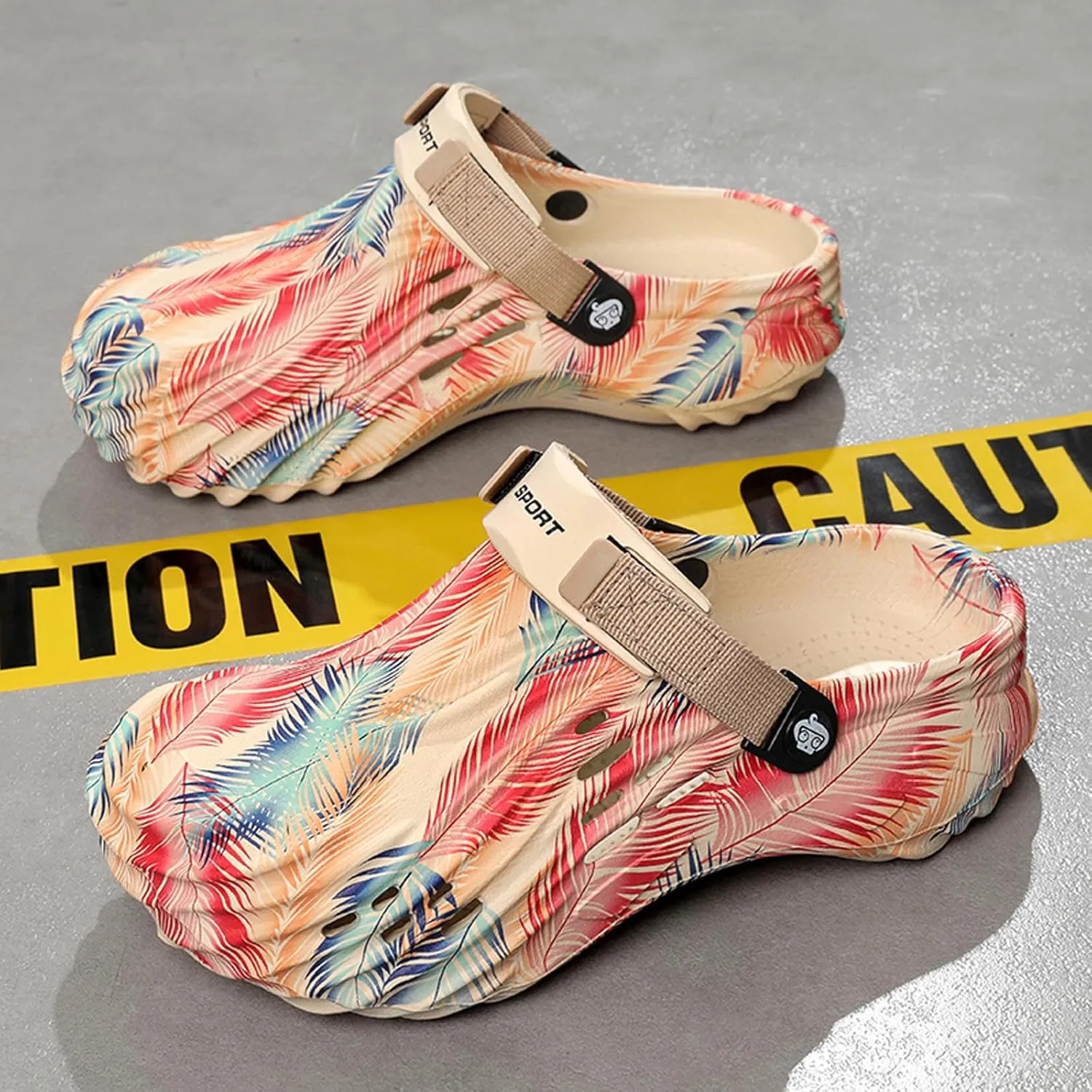 Men's Clogs Lightweight Slip On Garden Shoes Casual House Slippers Beach Sandals Indoor Outdoor Mules Footwear