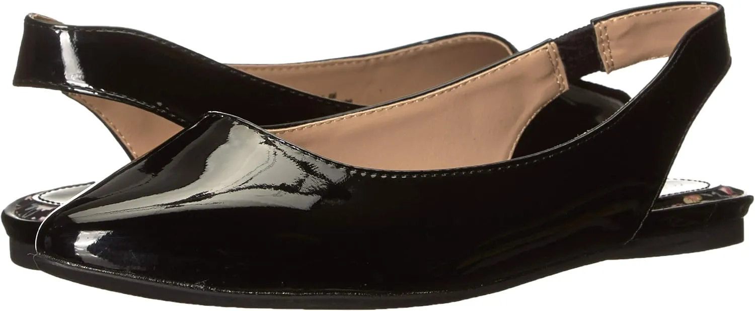 Penny Loves Kenny Women's Apple Oxford Flat