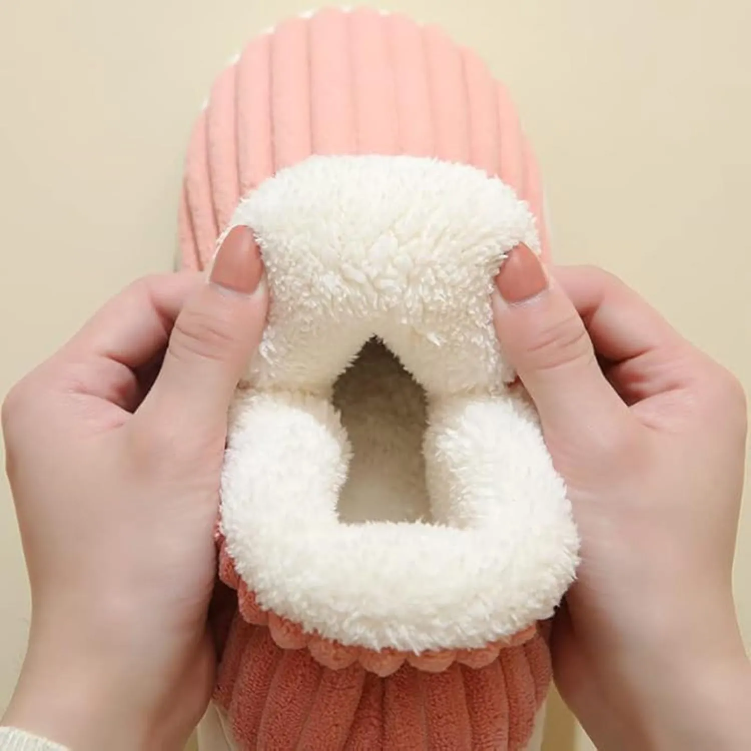 PLMOKN Slippers for Women Fuzzy Winter House Indoor Outdoor Platform Trendy Cozy Girls Shoes With Memory Foam Boots Send To A Friend Best Gifts