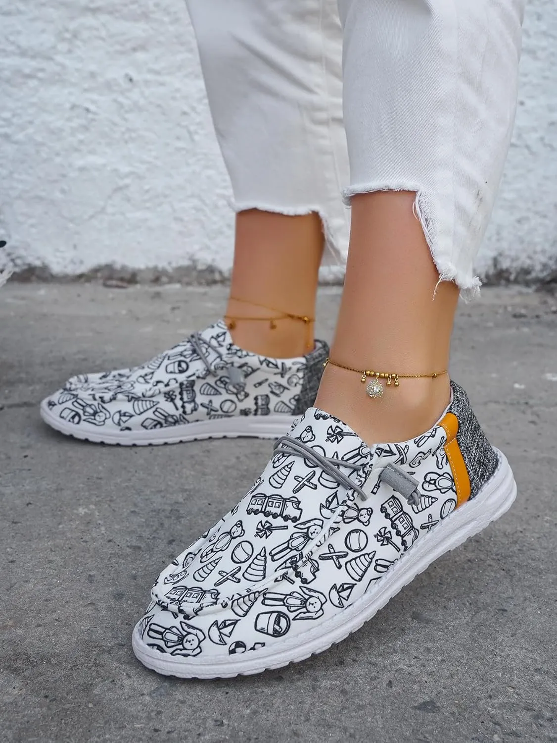Sporty Girl's Lovely Toys Pattern Print Canvas Loafers Elastic Strips Closure Slip-on Sneakers Comfort Easy-Walk Lightweight Breathable Boat Shoes for Women/Men Adults/Teenagers, Couple Shoes, White