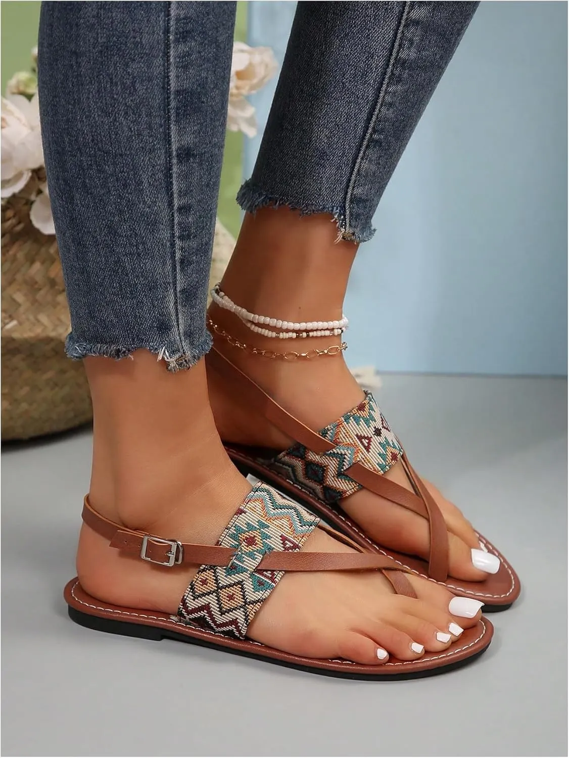SweatyRocks Women's Tribal Print Toe Ring Flat Sandals Ankle Strap Slip On Beach Sandals