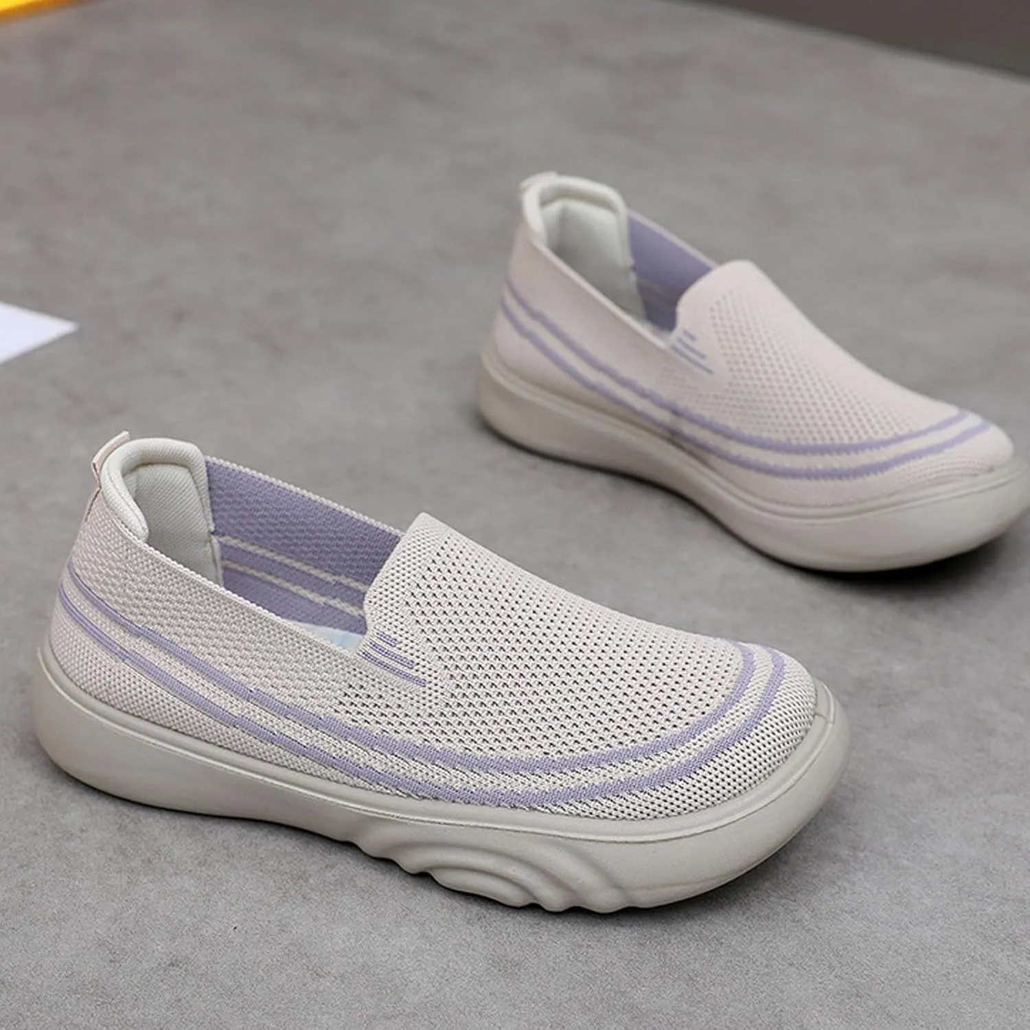Women's Loose Loafers mesh Breathable Slip-on Sneakers Lightweight Non-Slip Shoes Thick-Soled Flat Shoes Plantar Fasciitis Casual Shoes Wide feet Shoes Fat feet Shoes