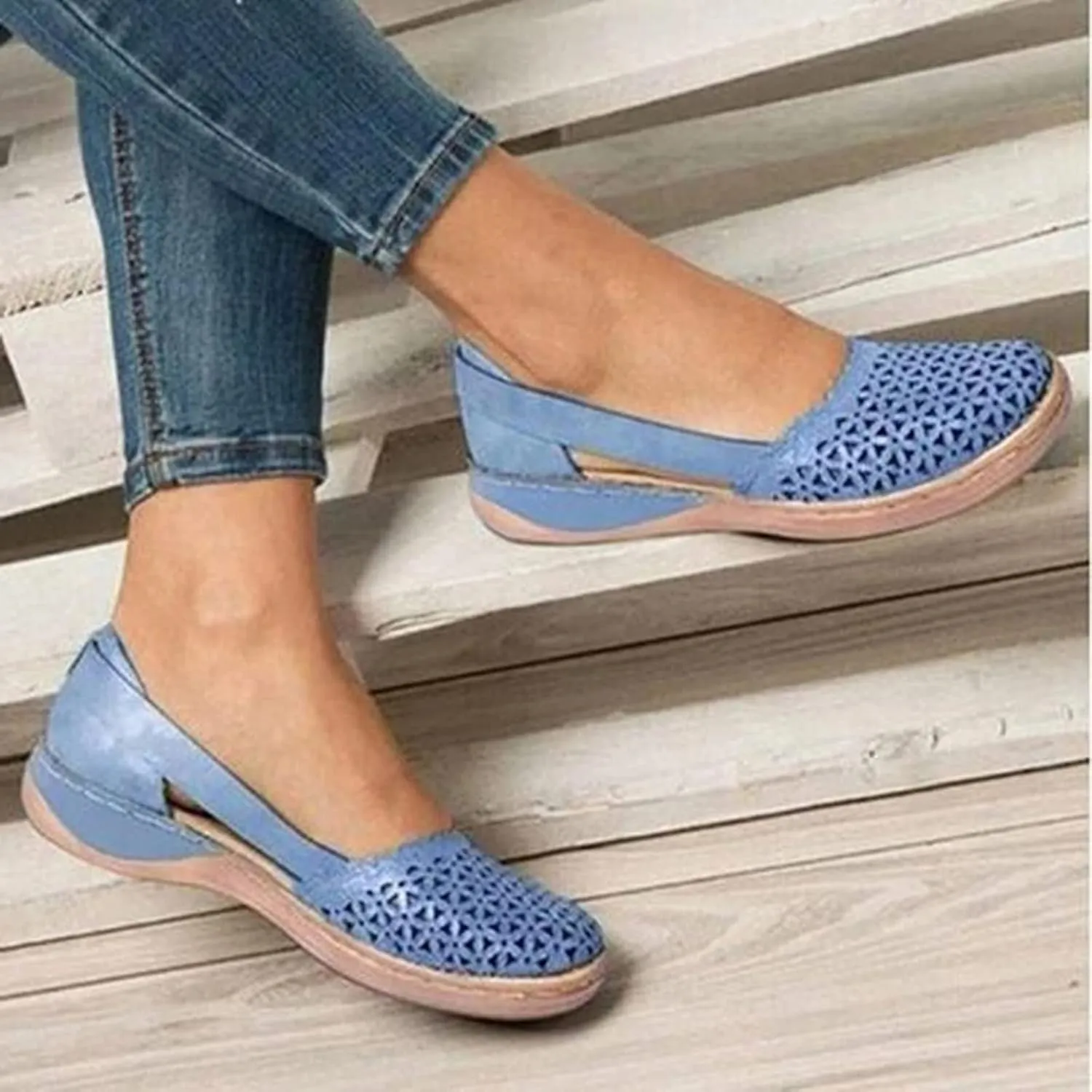 Womens Soft Leather Sandals Comfortable Flat Shoes Non-Slip Hollow Closed Toe Summer Sandals Ladies Slip on Moccasins Loafers Beach Shoes,Brown,US9/EU40